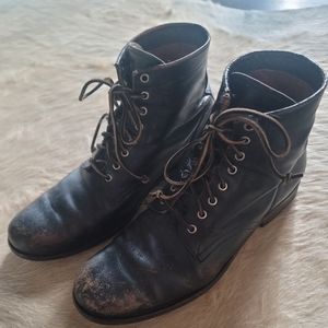 Men's Frye distressed combat boot